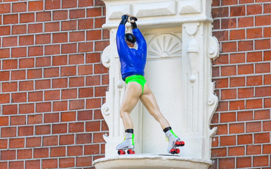 HENRI PRONKER – string skater