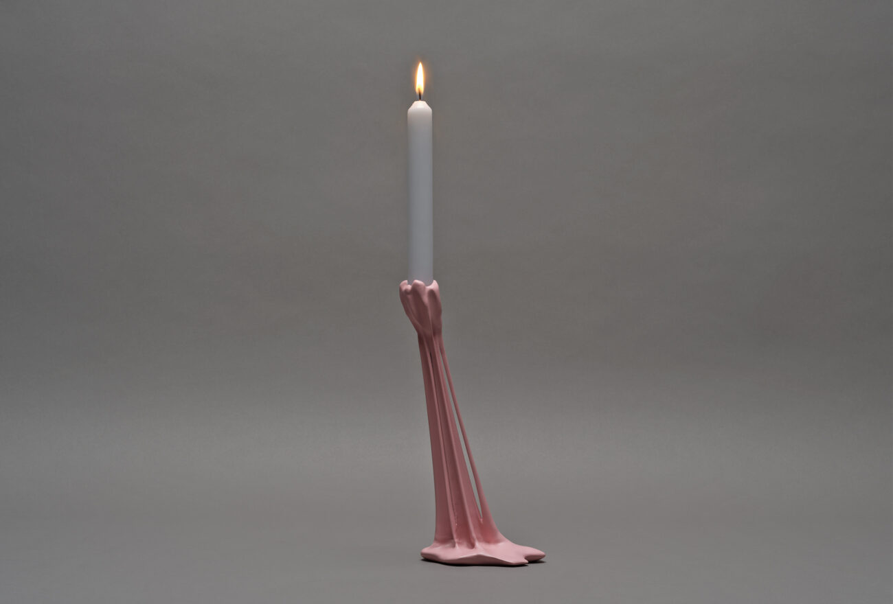 STICKY CANDLE