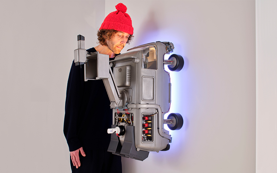 BACK TO THE PLAY-MOBILE