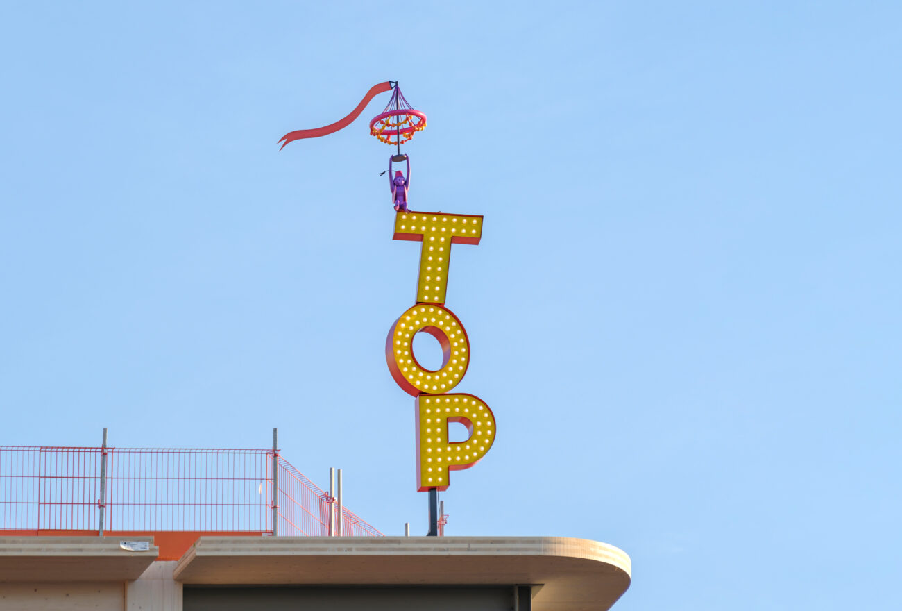 MAYPOLE ON TOP