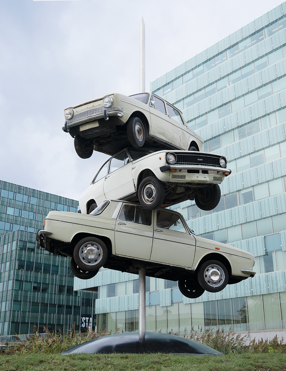 CAR SPIKE