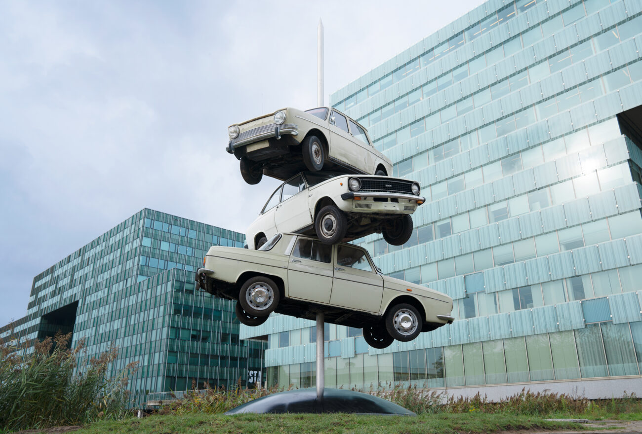 CAR SPIKE