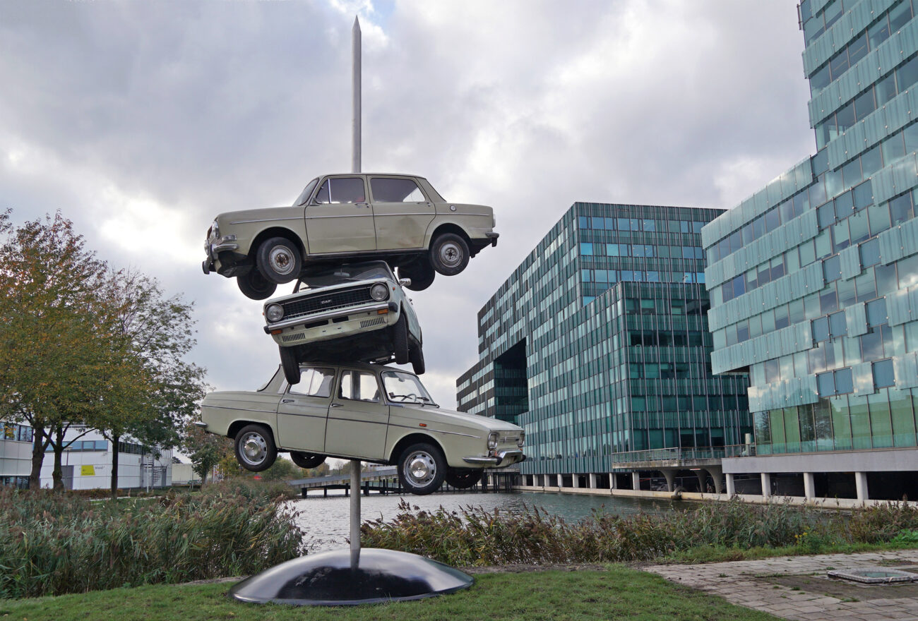 CAR SPIKE